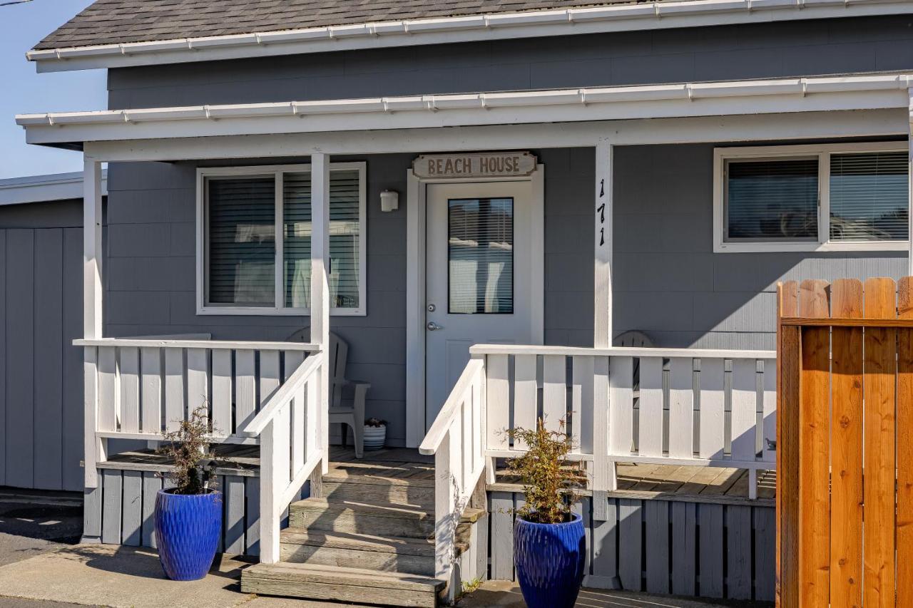 Beach House On Perch Eureka Exterior photo